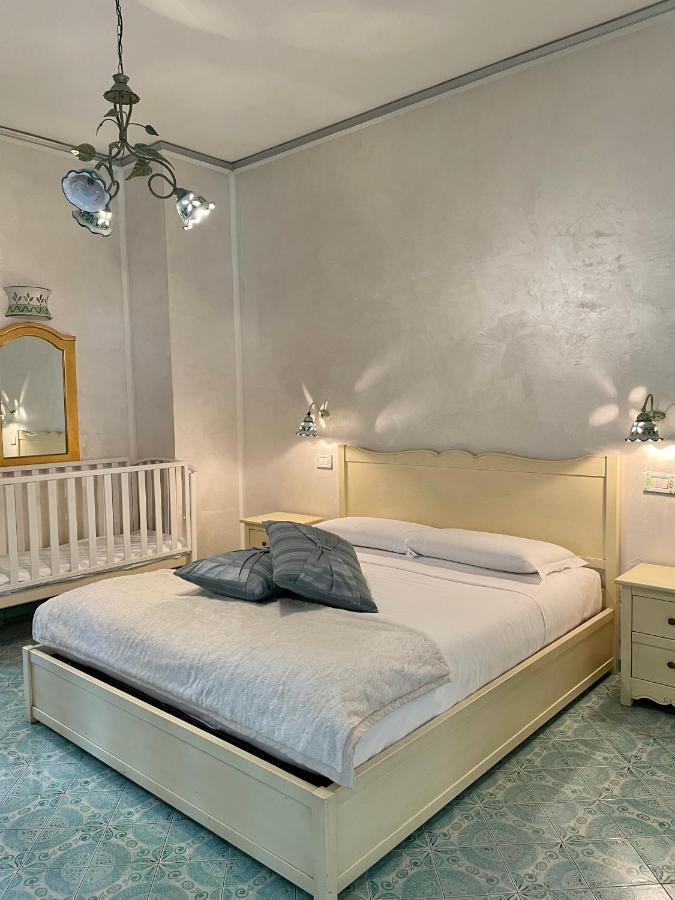 Bed and Breakfast Bellavista Costa D'Amalfi Виетри Экстерьер фото
